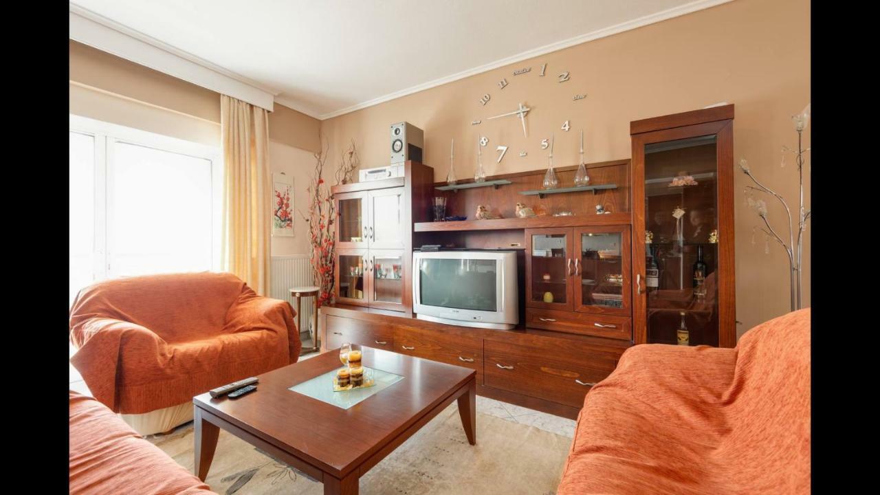 Third Floor Lux Apartment With Nice View Салоники Экстерьер фото