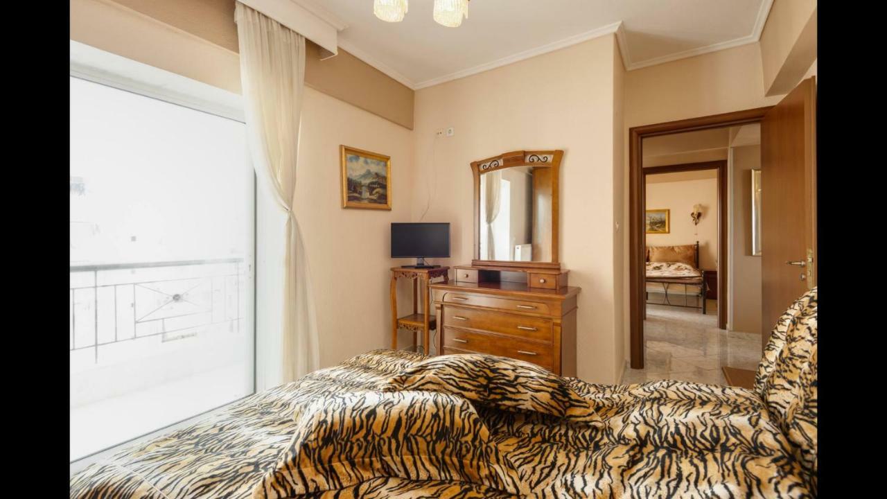 Third Floor Lux Apartment With Nice View Салоники Экстерьер фото