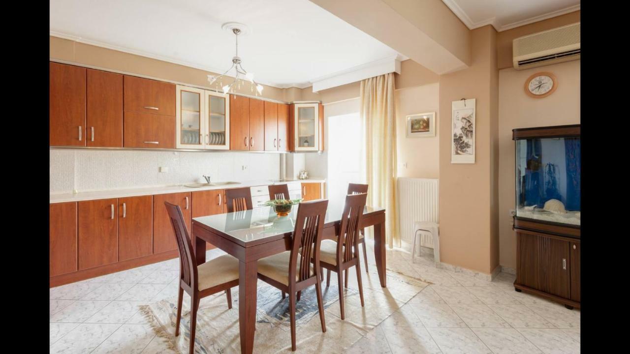 Third Floor Lux Apartment With Nice View Салоники Экстерьер фото